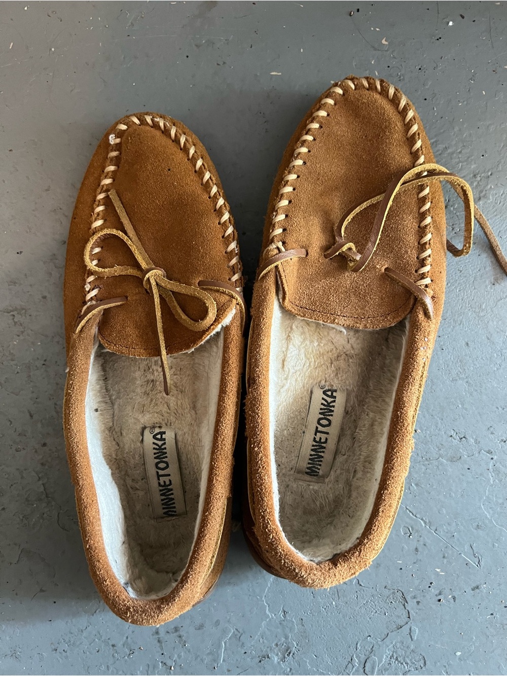 Minnetonka Tan Suede Moccasin Slippers with Shearling Lining
